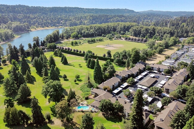 Sky view with lake - Rivergreens Apartments