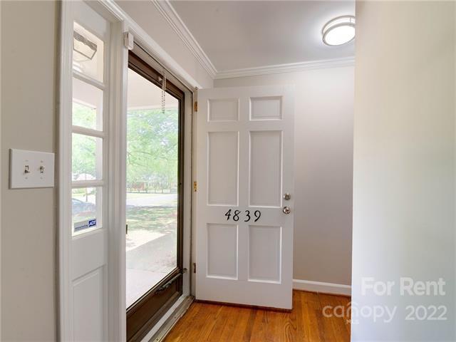 Foto del edificio - 4839 Fairheath Rd