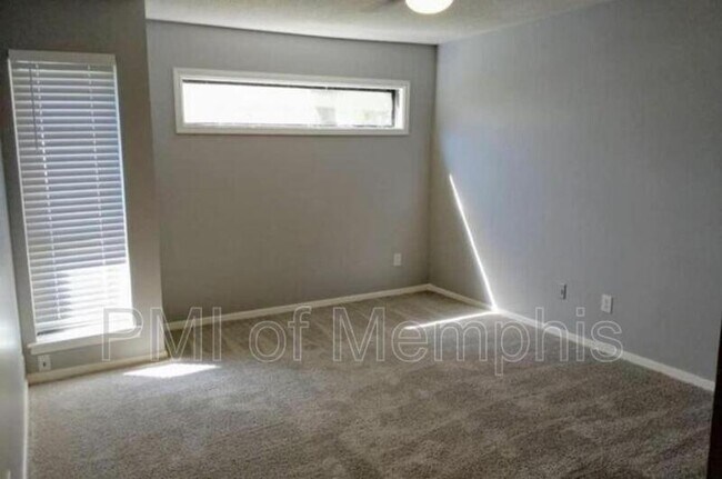 Building Photo - 3967 Grahamdale Cir