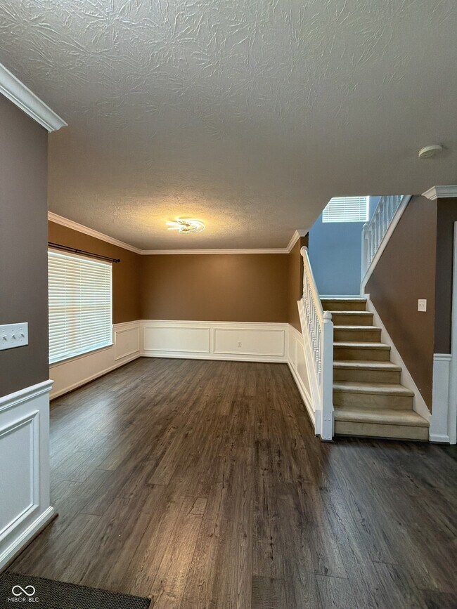Building Photo - 4410 Viva Ln