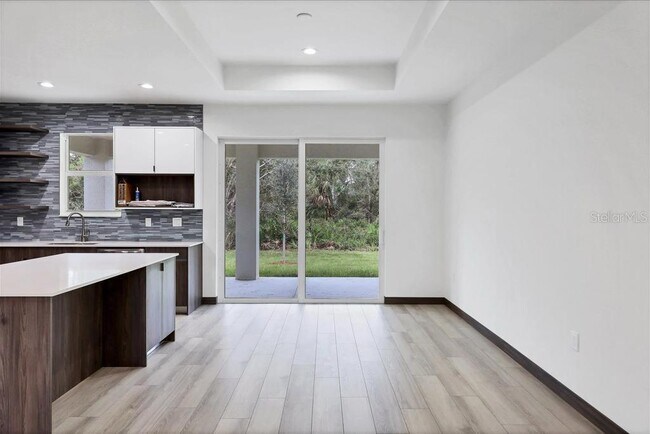 Foto del edificio - 5238 Fries Ave