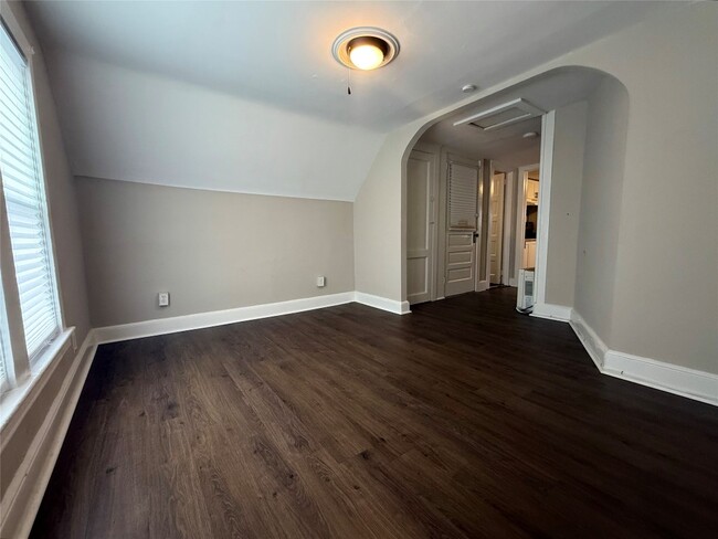 Building Photo - 143 Harrison St