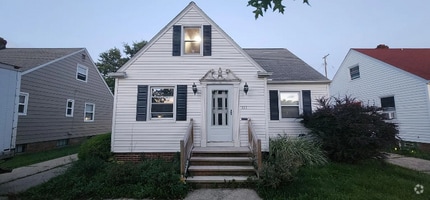 Building Photo - 335 E 232nd St