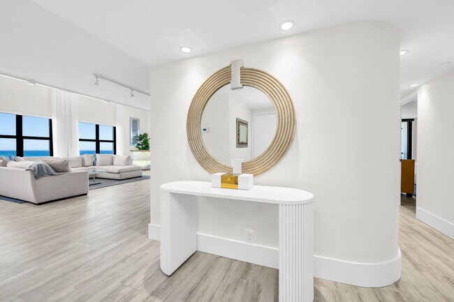 Foto del edificio - 3115 S Ocean Blvd