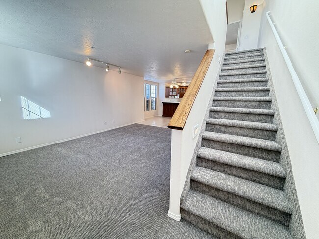 Foto del edificio - 1200 Glen Canyon Dr