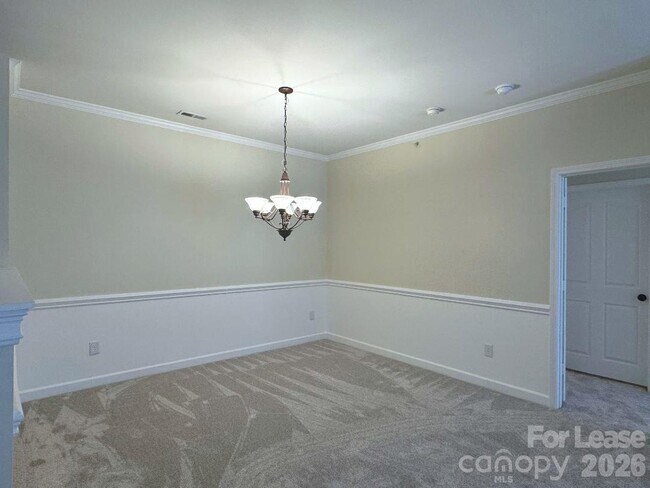 Foto del edificio - 16412 Redstone Mountain Ln