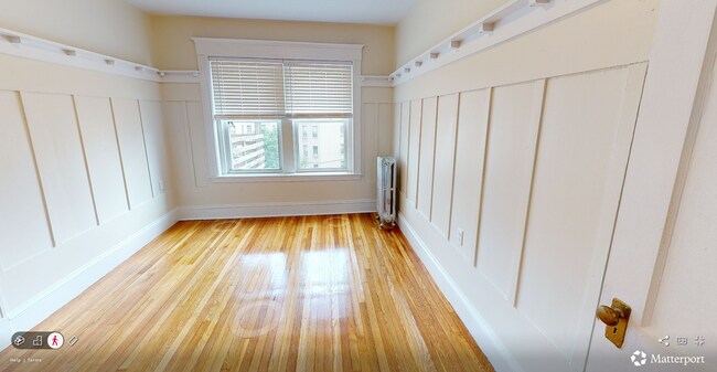 Foto del edificio - 116 Englewood Ave