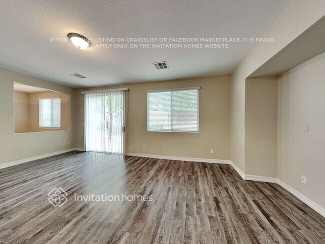 Foto del edificio - 9328 Longhorn Falls Ct