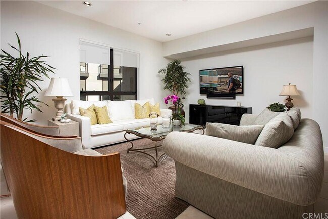 Building Photo - Stunning Luxury flat!