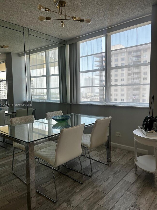 Foto del edificio - 251 174th St