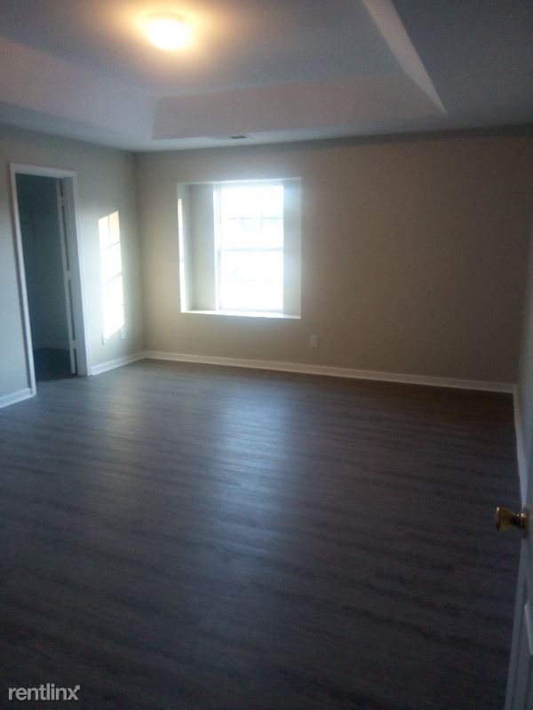 Foto del edificio - 5 br, 2.5 bath House - 7137 Walton Hill
