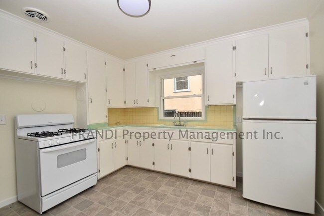 Building Photo - 26 Pacheco Ave