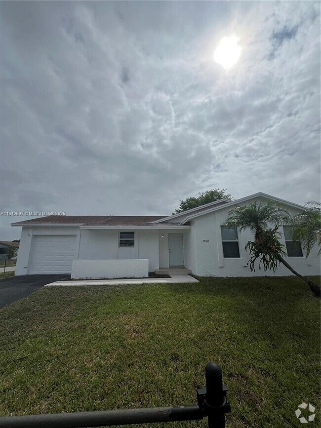 Building Photo - 25811 SW 132nd Ave