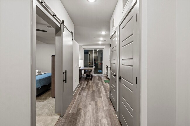 Foto del edificio - 2026 Clifton Ave
