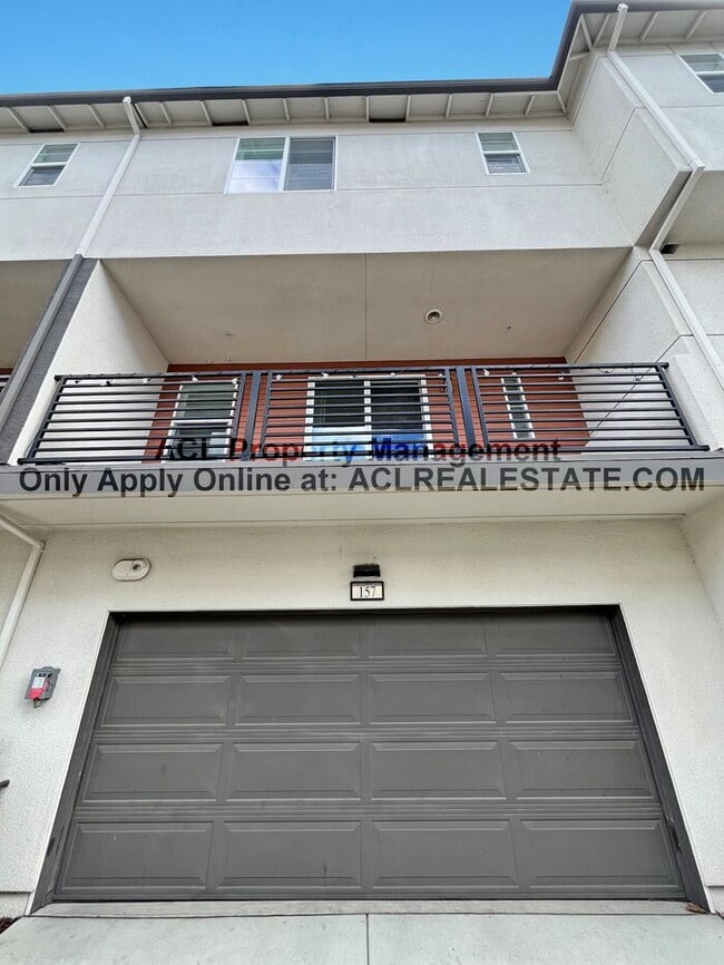 Building Photo - 157 Cue Way