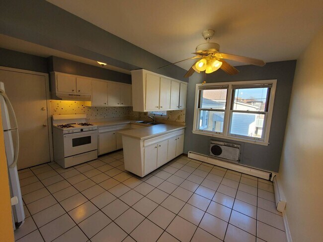 Foto del edificio - 3517 N Marmora Ave