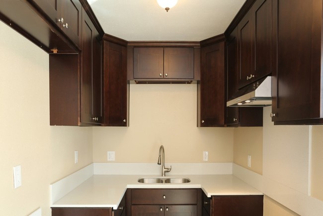 Kitchen (Type C) - Virginia Square Townhomes