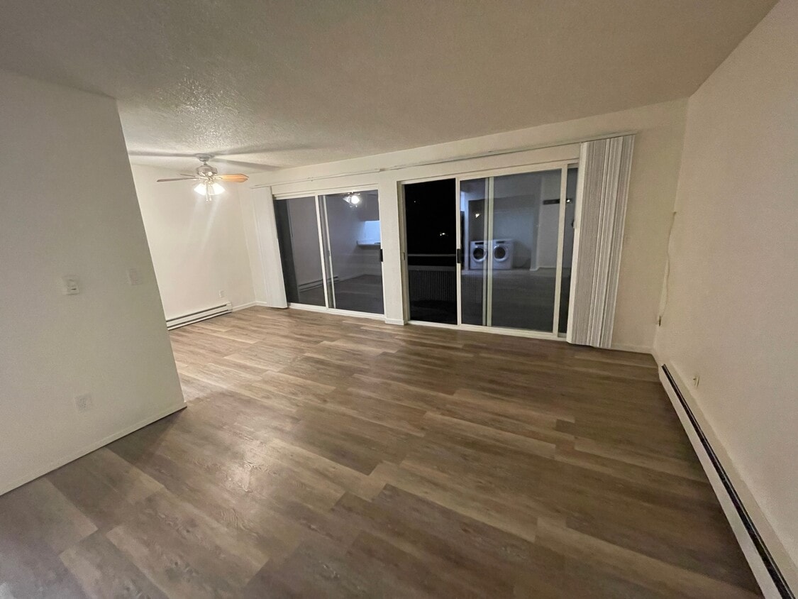 Sala de estar - 426 75th St SE