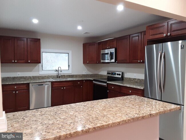 Foto del edificio - 1230 Susquehanna Rd