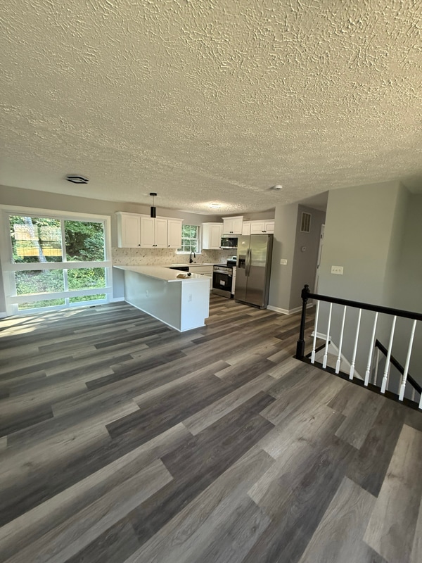 Building Photo - 18165 Tebbs Ln