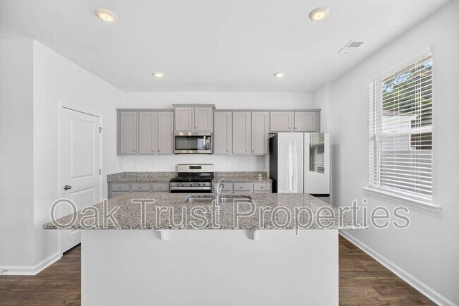 Foto del edificio - 147 Cloverleaf St