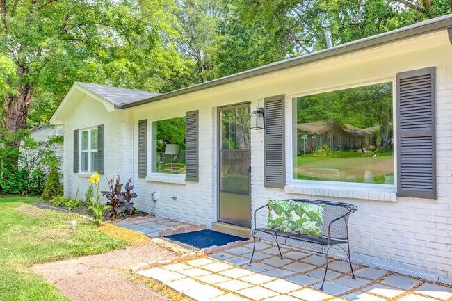 Foto del edificio - 491 Ginny Ln