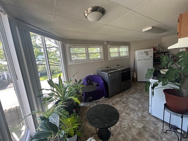 Foto del edificio - 4302 Westfield Ave