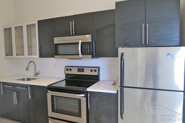 Foto del edificio - 433 Wilson Ave