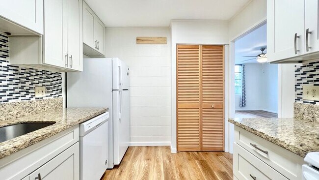 98-1032 Moanalua Road - 98-1032 Moanalua Road Apartment