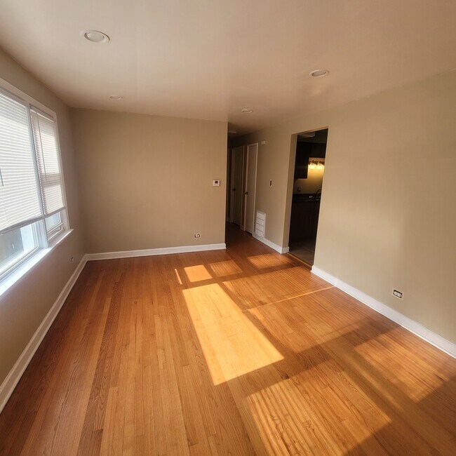 Building Photo - 7920 S Dobson Ave
