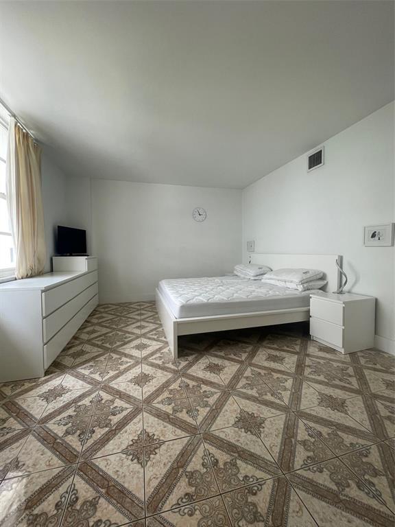 Foto del edificio - 3725 S Ocean Dr
