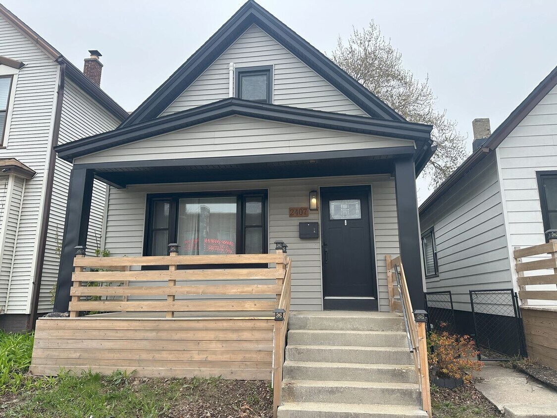 Foto principal - Beautifully Remodeled 2-Bedroom with Bonus...
