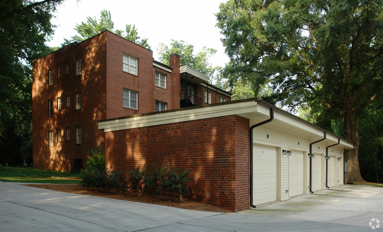 Building Photo - Willowwood Apartments