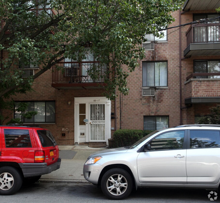 Building Photo - 66-17 Austin St