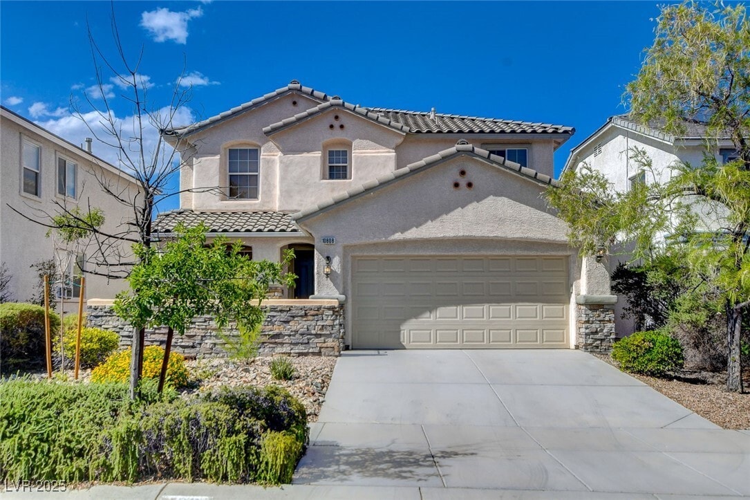 Foto principal - 10808 Wallflower Ave