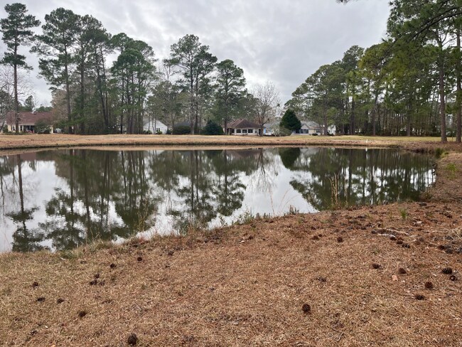 Foto del edificio - 6530 Laguna Point