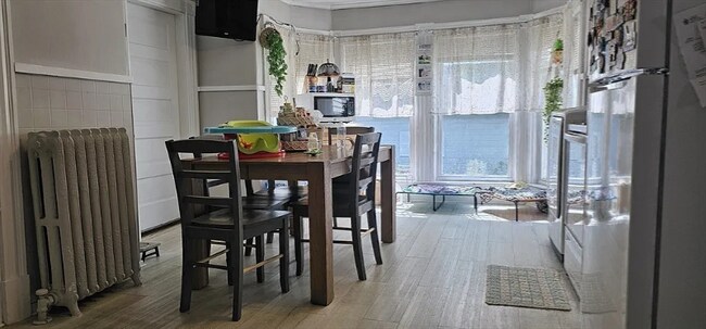 Building Photo - 39 Franklin St