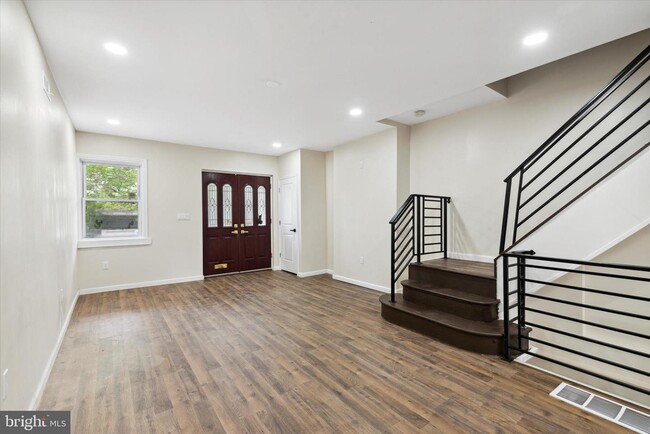 Building Photo - 314 N Felton St
