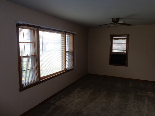 Foto del edificio - Large Corner Lot