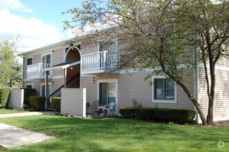 Building Photo - 427 S Silverwood Ln
