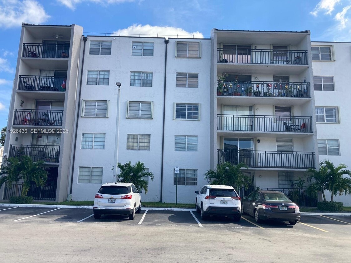 Foto principal - 14155 SW 87th St