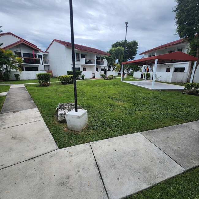 Foto del edificio - 7500 SW 153rd Ct