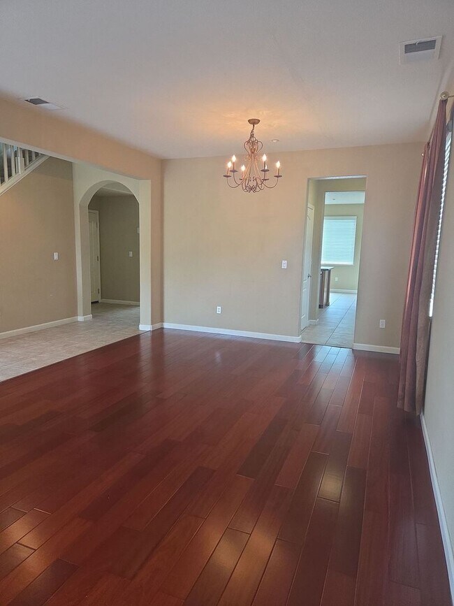 Building Photo - 5220 Antiquity Cir