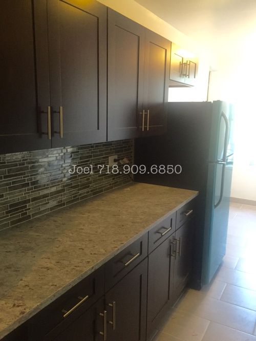 Foto del edificio - 2425 Nostrand Ave