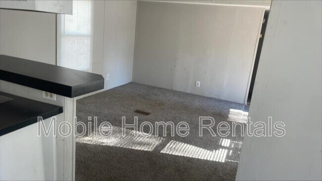 Foto del edificio - 108 Hidden Acres Lane