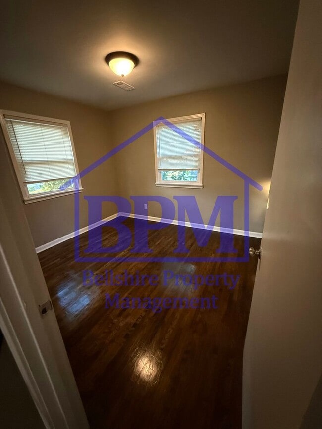 Building Photo - 407 Dorris Ave