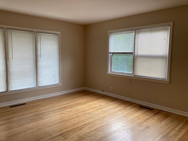 Foto del edificio - Special = $600 off the first full month's ...