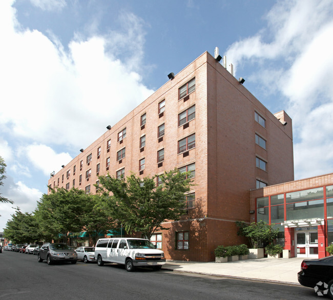 Primary Photo - Genesis Neighborhood Plaza