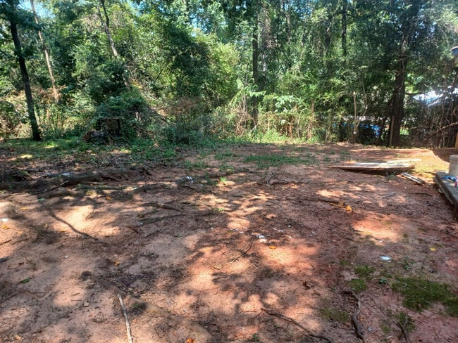 Building Photo - 130 James Ave