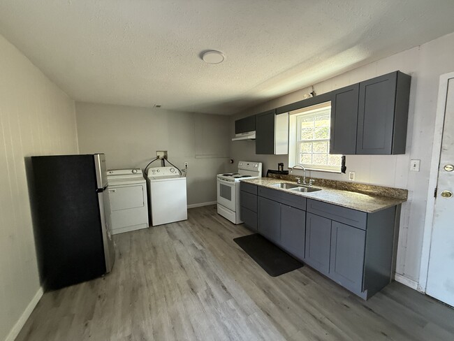 Foto del edificio - Cornerstone Apartments